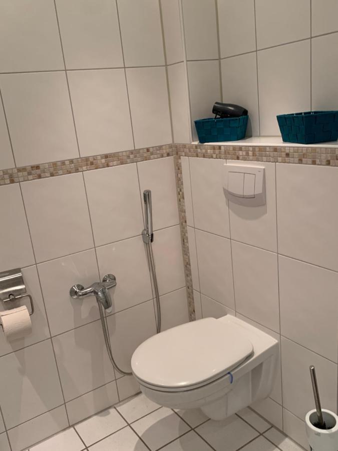Sudstadt-Fewo Mit Grossem Balkon Nahe City Und Meer - Uber Den Dachern Von Whv Wilhelmshaven Buitenkant foto